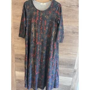 Natural Life Knit Maxi Dress Size M Dark Blue Red Floral 3/4 Sleeves Scoop Neck